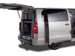 Mosquitera antiinsectos para el portón trasero, mosquitera TOYOTA ProAce Verso - instalación magnética