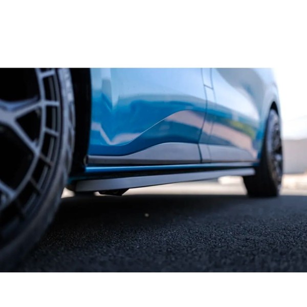 progi boczne ford.jpg