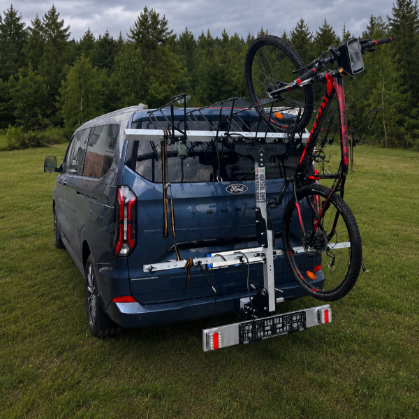 bagaznik na 5 6 rowerów ford transit custom.png
