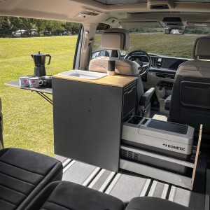 Armario de viaje, armario de cocina, armario para portátil detrás del asiento del conductor - Volkswagen New Multivan T7, New California Beach T7